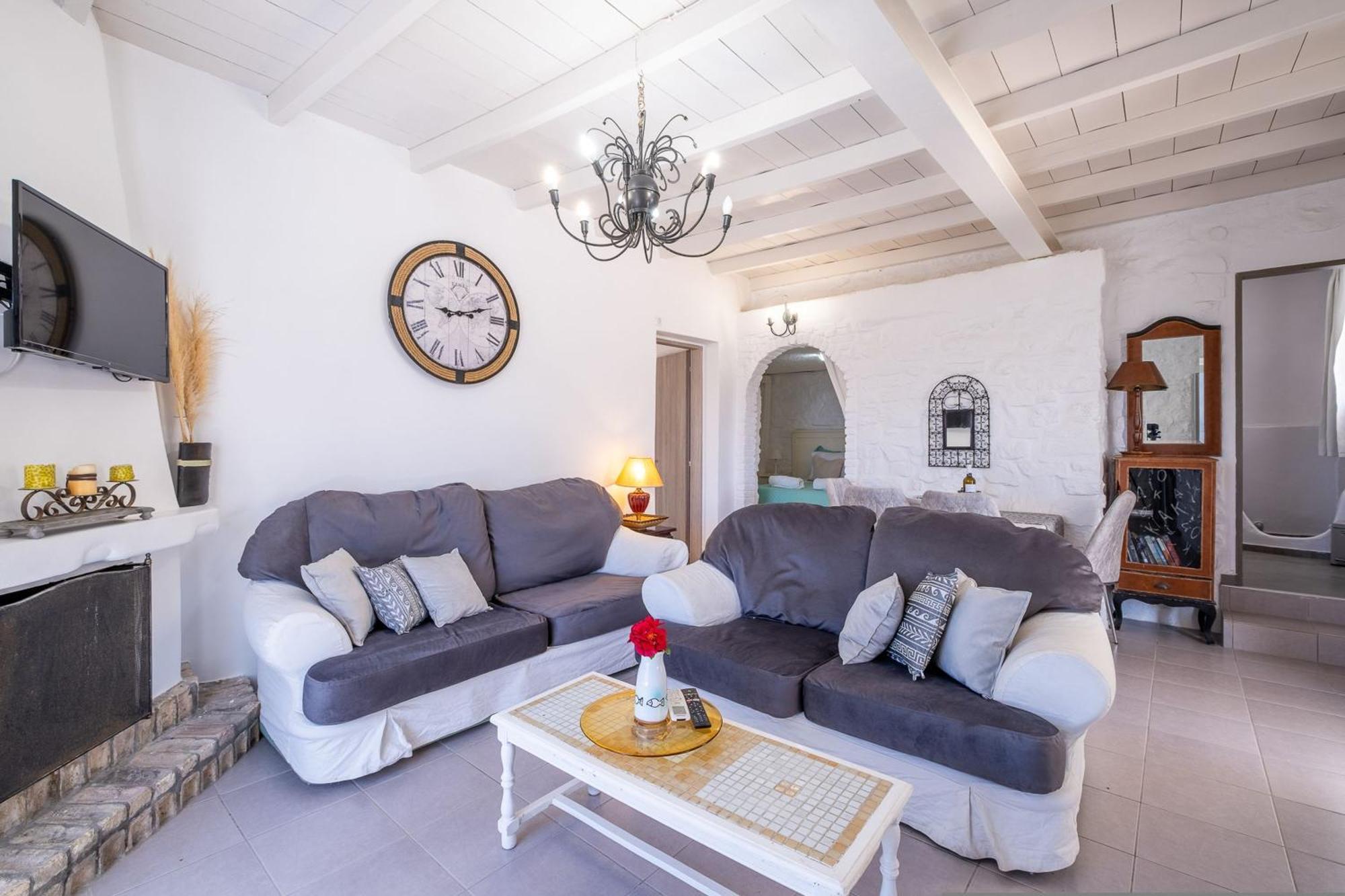 3 Paros All Season Villas エクステリア 写真