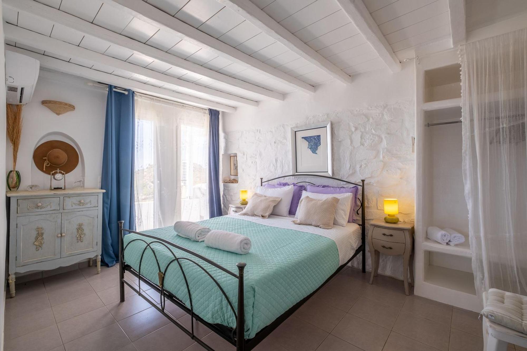 3 Paros All Season Villas エクステリア 写真